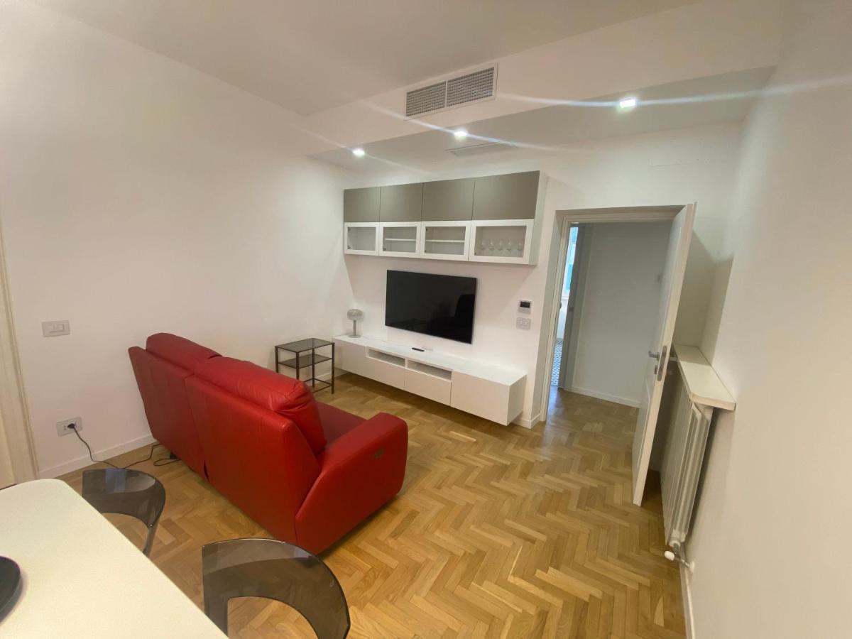 Colosseum Rome Guest House Luil מראה חיצוני תמונה