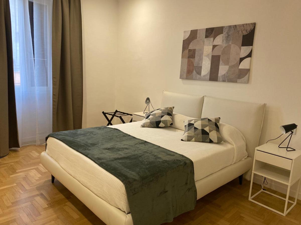 Colosseum Rome Guest House Luil מראה חיצוני תמונה