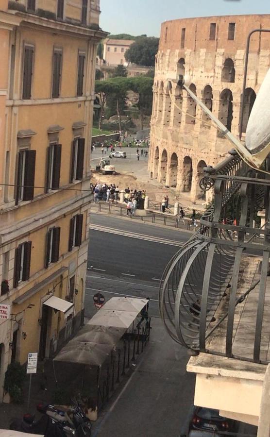 Colosseum Rome Guest House Luil מראה חיצוני תמונה